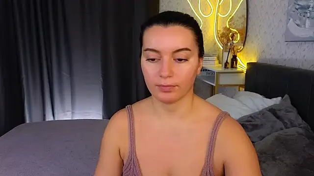 YourSweetDream  online show from February 2025 08:32:02 AM