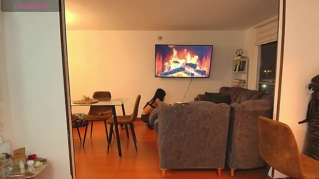 Snapshot of samy_jonnes_ chatting on April 2026 12:11:02 AM samy jonnes online show from April 2026 12:11:02 AM