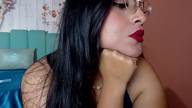 Alison Simmons online show from December 2024 06:44:02 PM