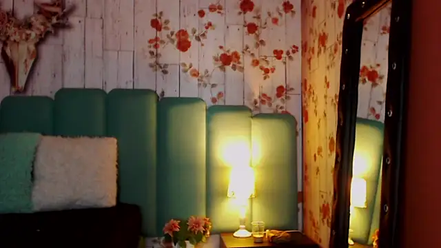 Alison Simmons online show from January 2025 12:37:02 PM