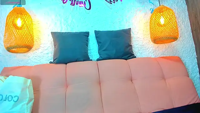 emiily s online show from October 2025 12:02:01 PM