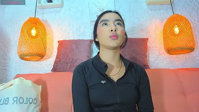 emiily s online show from October 2025 12:06:01 PM