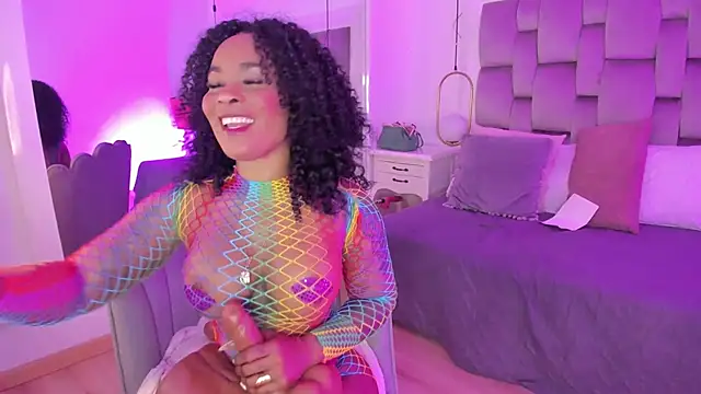 PamelaMendez  online show from March 2025 03:43:01 AM