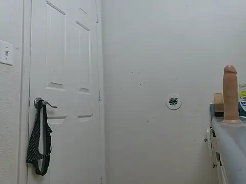 Snapshot of Fuckmyassg00d chatting on February 2025 10:43:02 PM Fuckmyassg00d online show from February 2025 10:43:02 PM