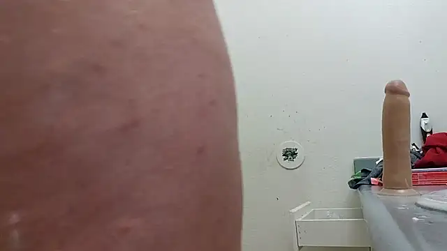 Snapshot of Fuckmyassg00d chatting on November 2025 12:18:01 PM Fuckmyassg00d online show from November 2025 12:18:01 PM