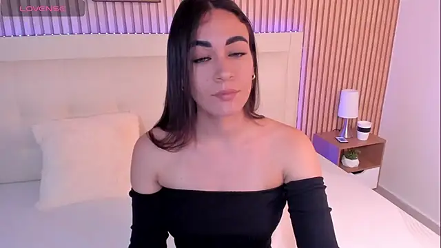 Emma Sophia2 online show from November 2025 12:35:01 AM