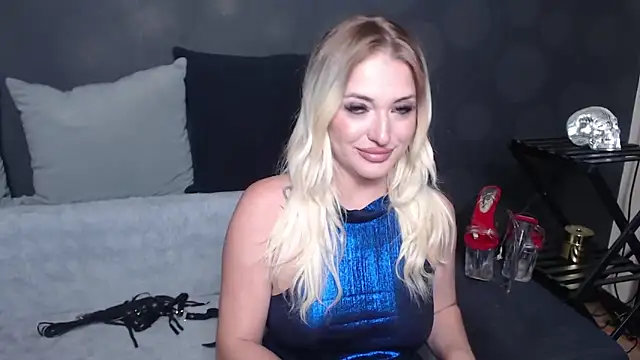 Snapshot of GodessJulia chatting on October 2025 11:14:02 PM GodessJulia online show from October 2025 11:14:02 PM