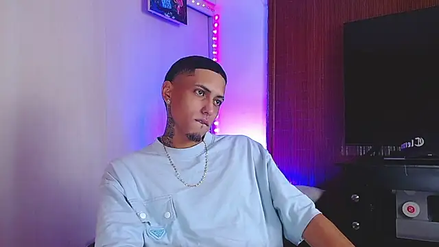 Liam lee online show from November 2025 03:14:02 PM