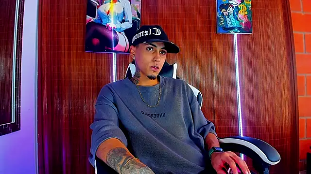 Liam lee online show from February 2026 06:11:02 PM