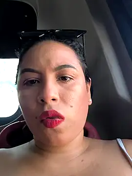 Francesca ferrari online show from February 2025 07:00:01 PM