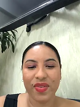 Francesca ferrari online show from March 2025 01:25:02 AM