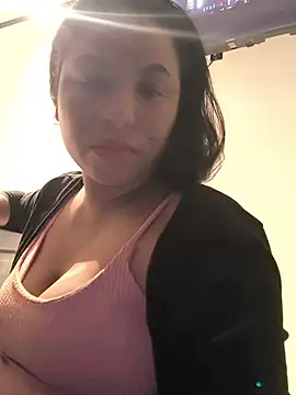 Snapshot of Francesca_ferrari chatting on June 2026 11:17:02 PM Francesca ferrari online show from June 2026 11:17:02 PM