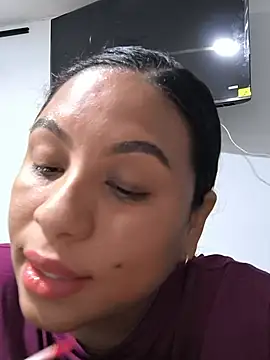Snapshot of Francesca_ferrari chatting on July 2026 10:23:02 PM Francesca ferrari online show from July 2026 10:23:02 PM