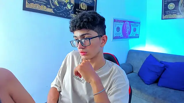 TylerWhite  online show from January 2025 06:34:01 AM