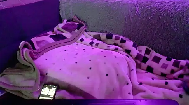 Snapshot of pinnklinkk chatting on February 2025 10:35:01 AM pinnklinkk online show from February 2025 10:35:01 AM