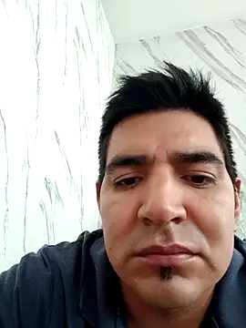 Snapshot of latino17 chatting on May 2026 06:47:01 PM latino17 online show from May 2026 06:47:01 PM