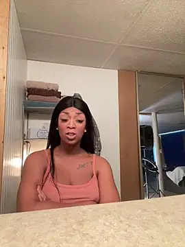 Snapshot of KLoveeee chatting on October 2025 07:18:01 PM KLoveeee online show from October 2025 07:18:01 PM