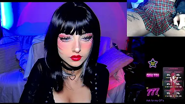 Snapshot of HollyDominic chatting on March 2026 06:13:02 PM HollyDominic online show from March 2026 06:13:02 PM