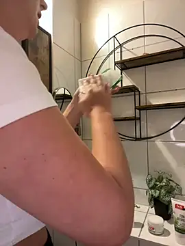 Off  Melonenmandy online show from November 2025 03:56:02 PM