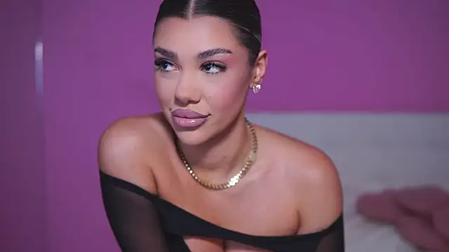 Snapshot of NatyDesiree chatting on March 2025 05:08:01 AM NatyDesiree online show from March 2025 05:08:01 AM