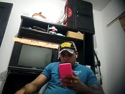 SaucyAffair0 online show from February 2026 02:11:01 AM