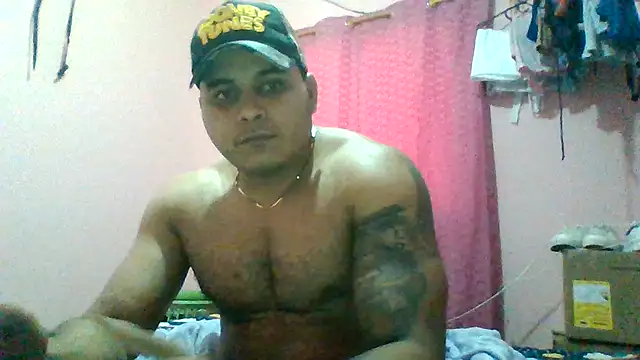 SaucyAffair0 online show from July 2026 10:35:02 PM