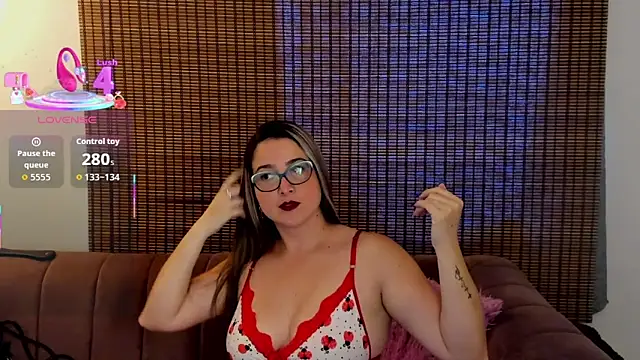 ariana cross online show from September 2025 12:15:02 PM