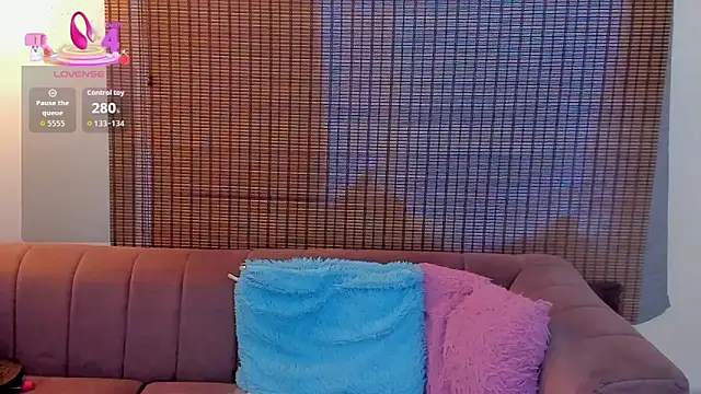 ariana cross online show from November 2025 01:22:02 PM