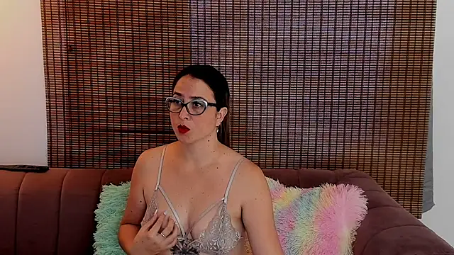 ariana cross online show from July 2026 01:14:02 PM