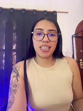 SaritaHot 69 online show from December 2024 05:15:02 PM