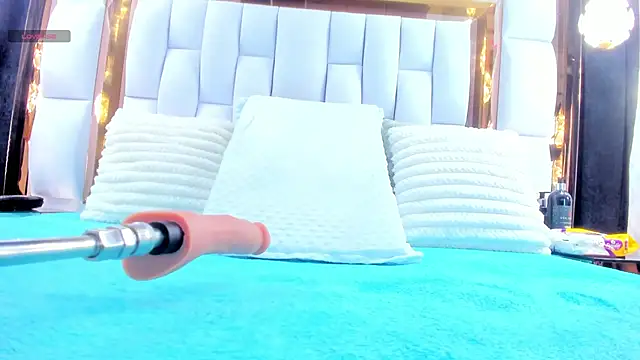 Snapshot of RileySweett chatting on November 2025 11:56:02 AM RileySweett online show from November 2025 11:56:02 AM