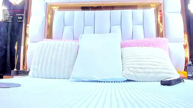 Snapshot of RileySweett chatting on November 2025 11:43:01 AM RileySweett online show from November 2025 11:43:01 AM