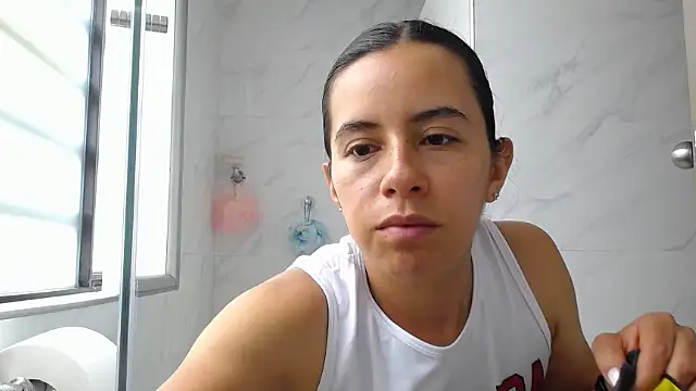 Snapshot of Mariam_Gomezxxx chatting on March 2026 04:19:01 PM Mariam Gomezxxx online show from March 2026 04:19:01 PM