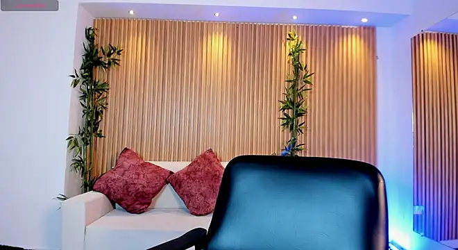 paulina sweett  online show from February 2026 12:14:01 PM