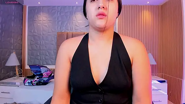 paulina sweett  online show from June 2026 11:04:02 AM