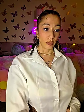 Snapshot of Chachou000 chatting on March 2026 08:03:01 PM Chachou000 online show from March 2026 08:03:01 PM