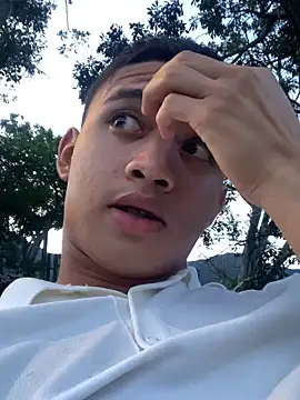 Snapshot of ALAN_SANTHOS chatting on September 2025 11:04:01 PM ALAN SANTHOS online show from September 2025 11:04:01 PM