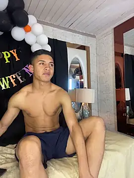 Snapshot of ALAN_SANTHOS chatting on November 2025 05:43:02 AM ALAN SANTHOS online show from November 2025 05:43:02 AM