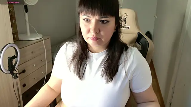 Tina Dolly online show from July 2026 11:15:02 AM