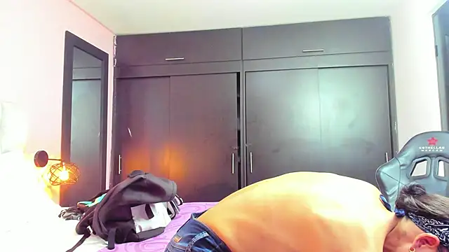 daniela xue online show from March 2025 02:30:02 AM