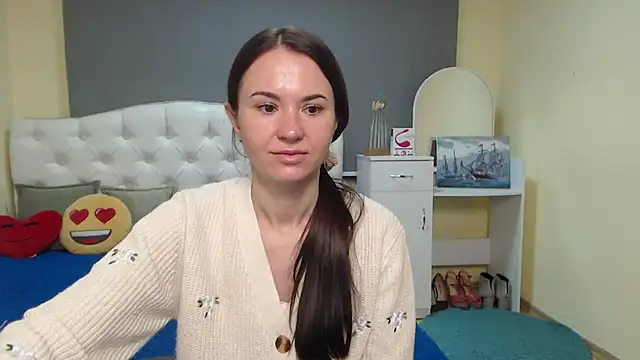 Snapshot of KaraCriegs chatting on November 2025 06:41:01 PM KaraCriegs online show from November 2025 06:41:01 PM