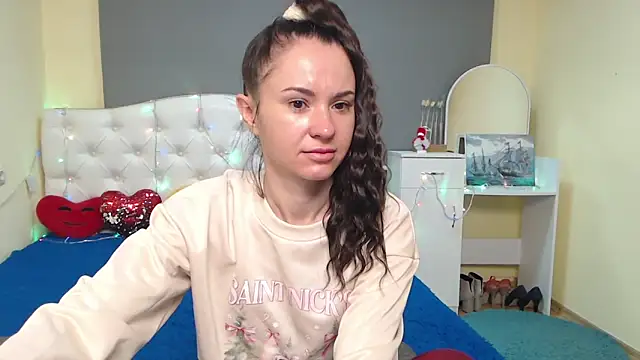 Snapshot of KaraCriegs chatting on December 2025 06:48:01 PM KaraCriegs online show from December 2025 06:48:01 PM