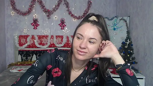 Snapshot of KaraCriegs chatting on December 2025 07:53:02 PM KaraCriegs online show from December 2025 07:53:02 PM