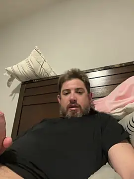 caliguy37 online show from February 2026 02:48:01 AM