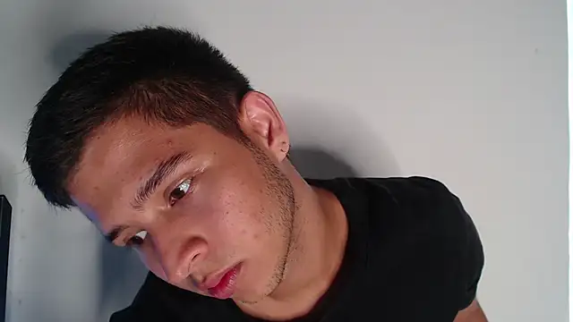 Snapshot of harold_18_ chatting on October 2025 05:48:02 PM harold 18 online show from October 2025 05:48:02 PM