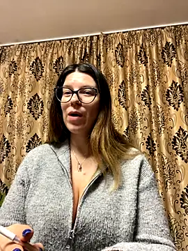 NadiraNoor online show from November 2025 10:20:02 PM