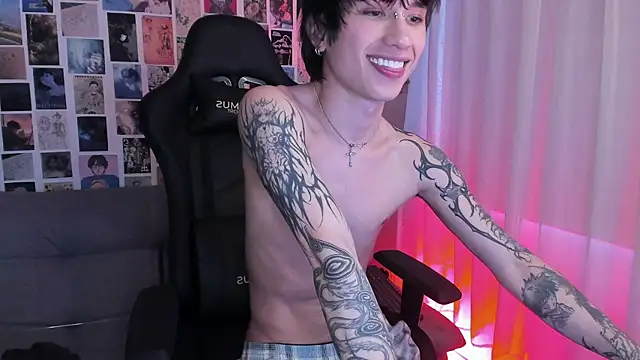 Snapshot of liamelf chatting on January 2025 11:54:01 AM liamelf online show from January 2025 11:54:01 AM