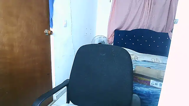 Snapshot of Chanel_87xxx chatting on February 2026 11:31:02 PM Chanel 87xxx online show from February 2026 11:31:02 PM