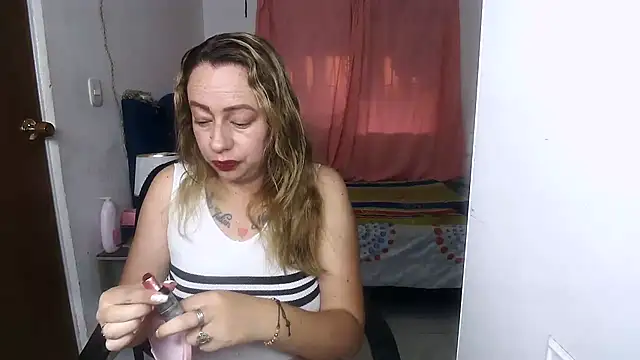 Snapshot of Chanel_87xxx chatting on March 2026 10:26:01 PM Chanel 87xxx online show from March 2026 10:26:01 PM