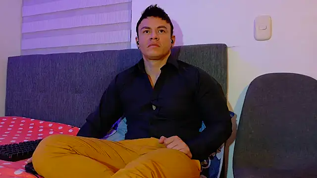 Snapshot of MarksMuscle chatting on September 2025 05:18:02 AM MarksMuscle online show from September 2025 05:18:02 AM